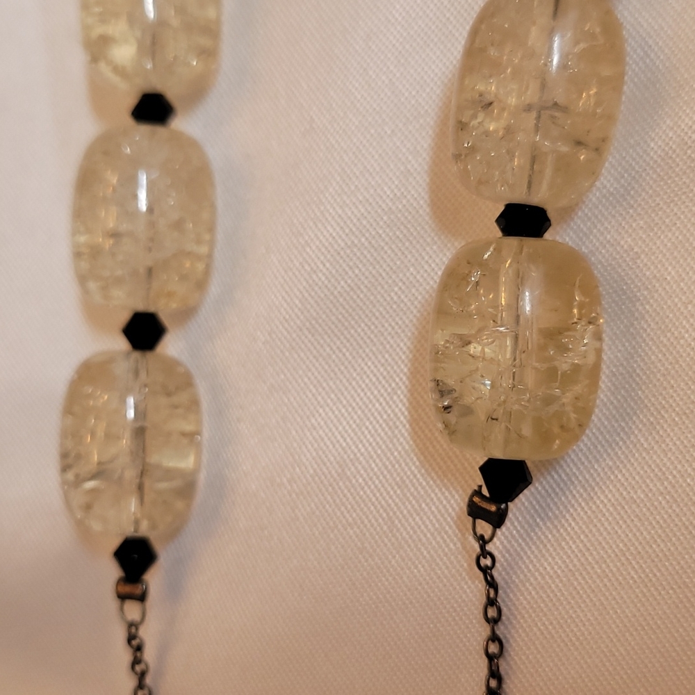 White House Black Market 16" beaded necklace - Picture 5 of 7